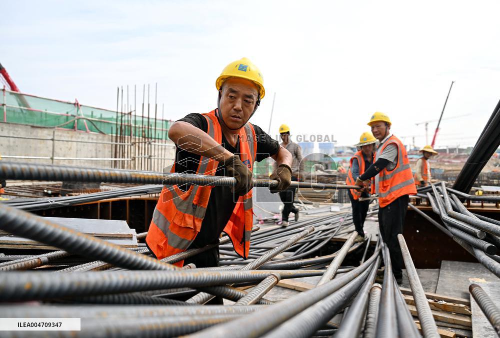 Xiong'an-Xinzhou High-speed Railway Construction - China