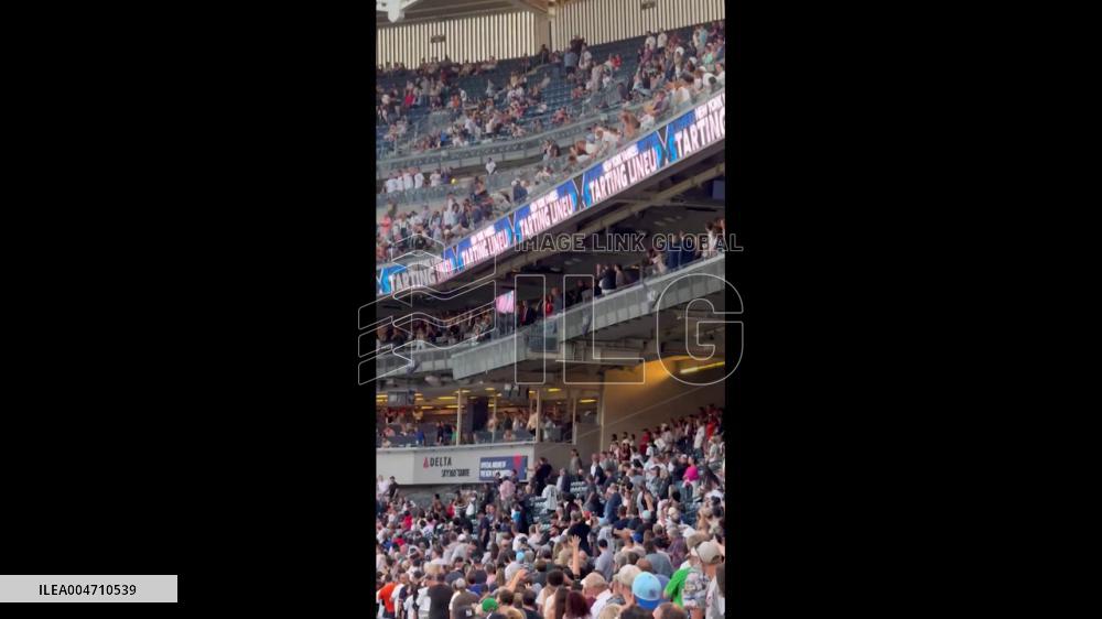 US: Boos and Cheers as Trump Appears at Yankee Stadium on 24th 9/11 Anniversary 2