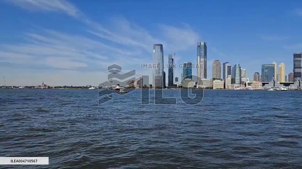 US: Vessels Sound Horns to Commemorate 9/11 Anniversary in New York City