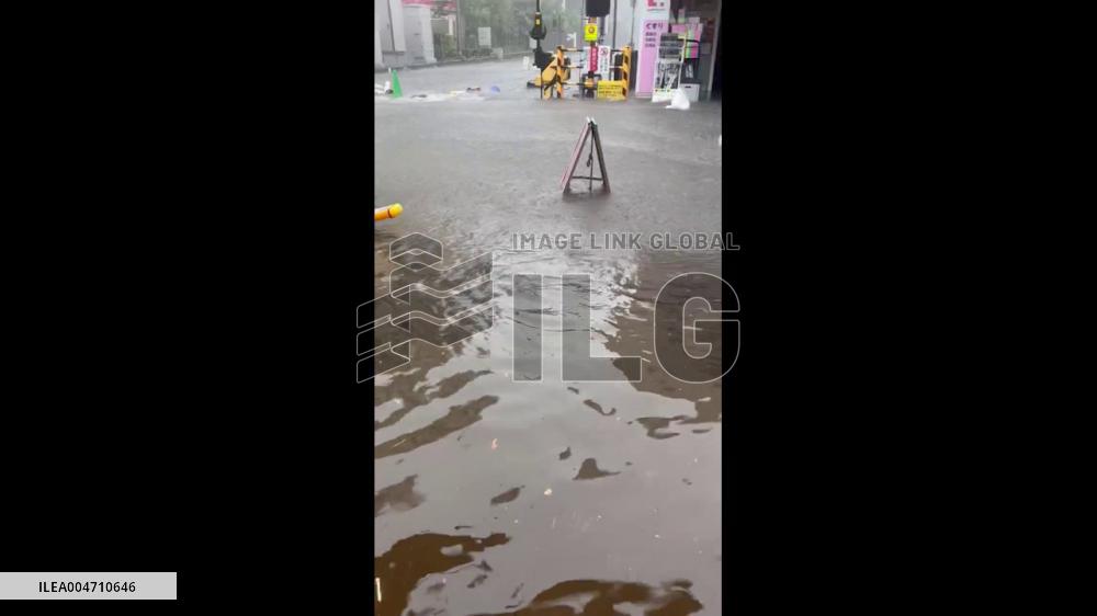 RECAP: Record Rain Batters Tokyo as Chiba Sees Tornado-Like Event