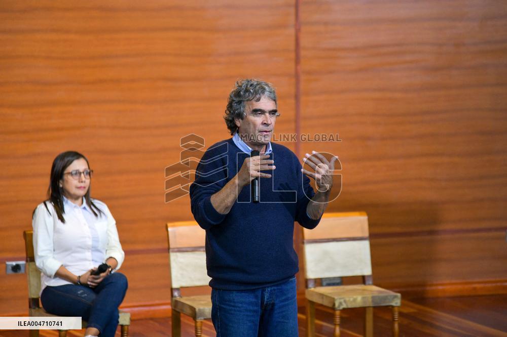 Pre-Presidential candidate Sergio Fajardo visits southern Colombia