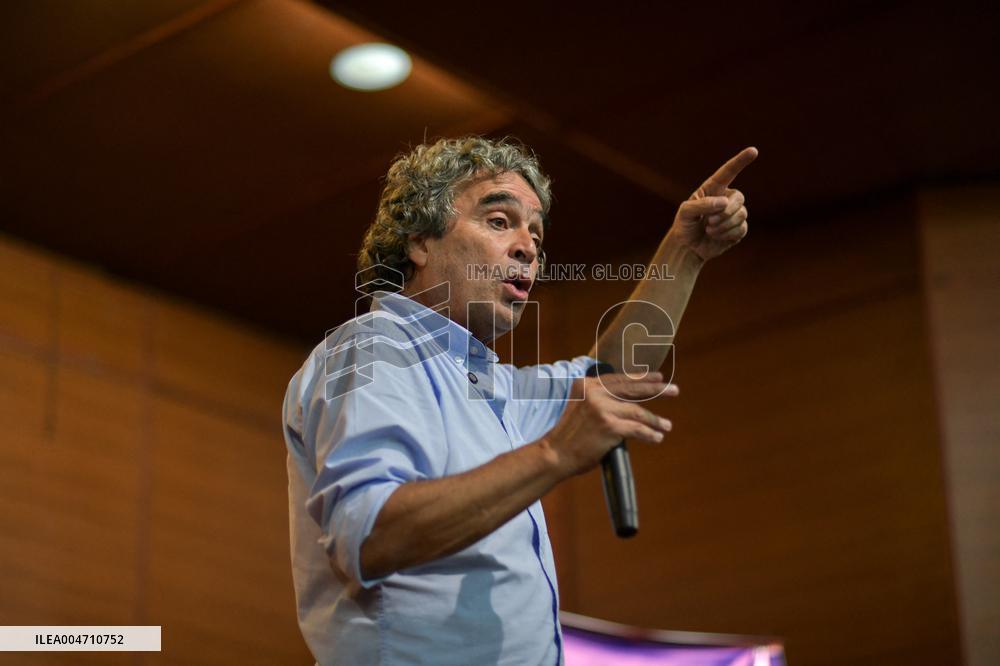 Pre-Presidential candidate Sergio Fajardo visits southern Colombia