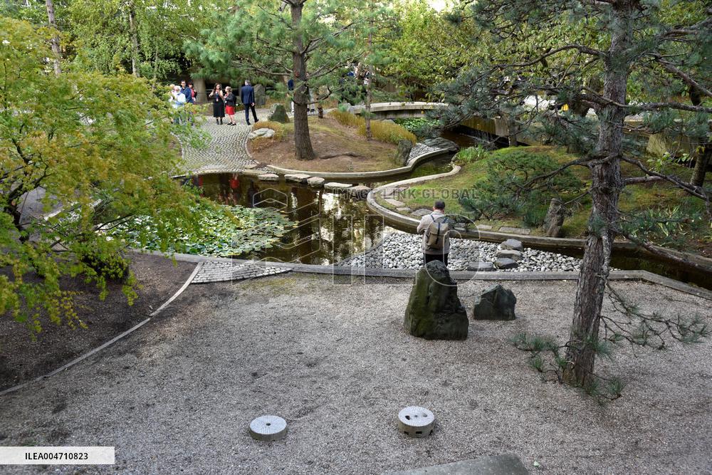Japanese Garden Of Peace By Isamu Noguchi At Unesco in Paris