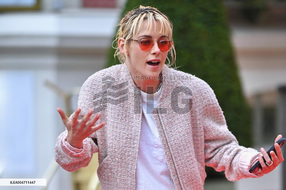 Exclusive. Kristen Stewart leaving the hotel Normandy - Deauville