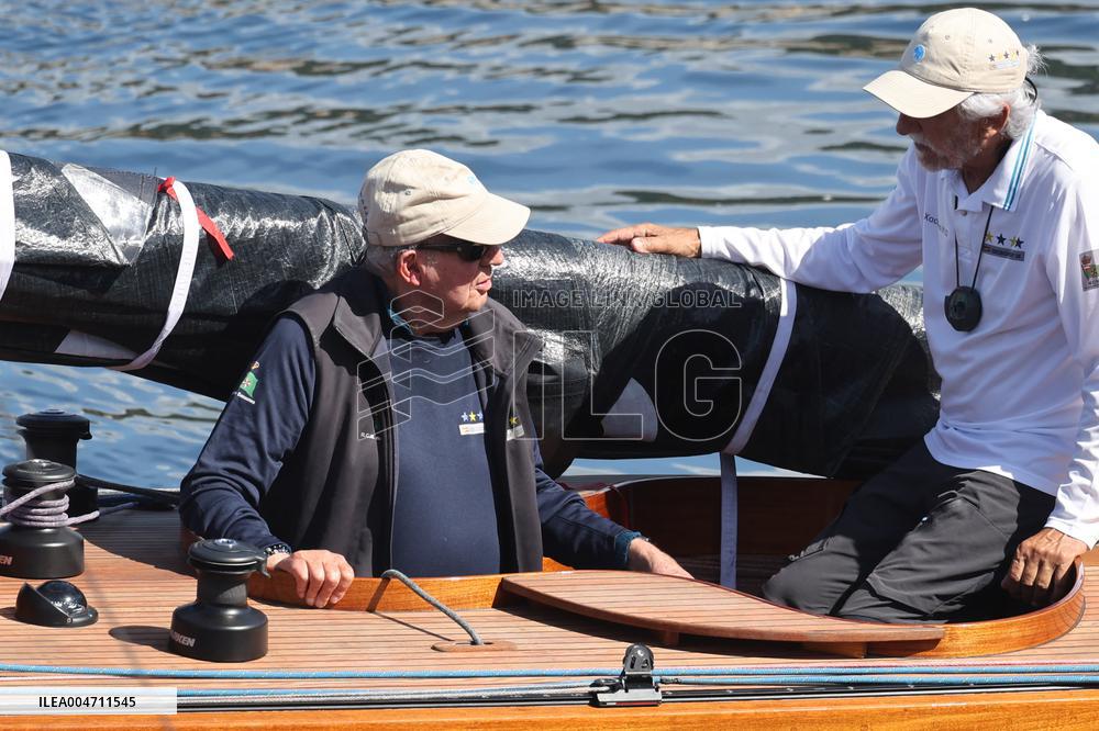 Don Juan Carlos Sails In Sanxenxo - Spain