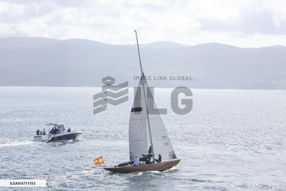 Don Juan Carlos Sails In Sanxenxo - Spain