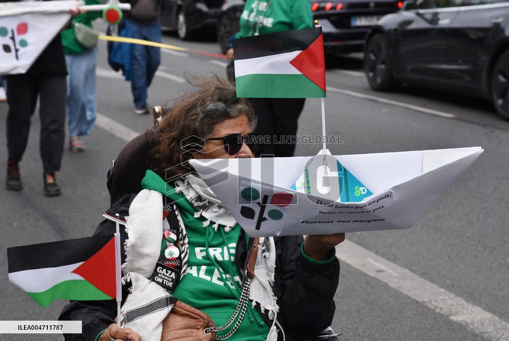Demonstration In Support Of Palestine And Global Sumud Flotilla - Paris