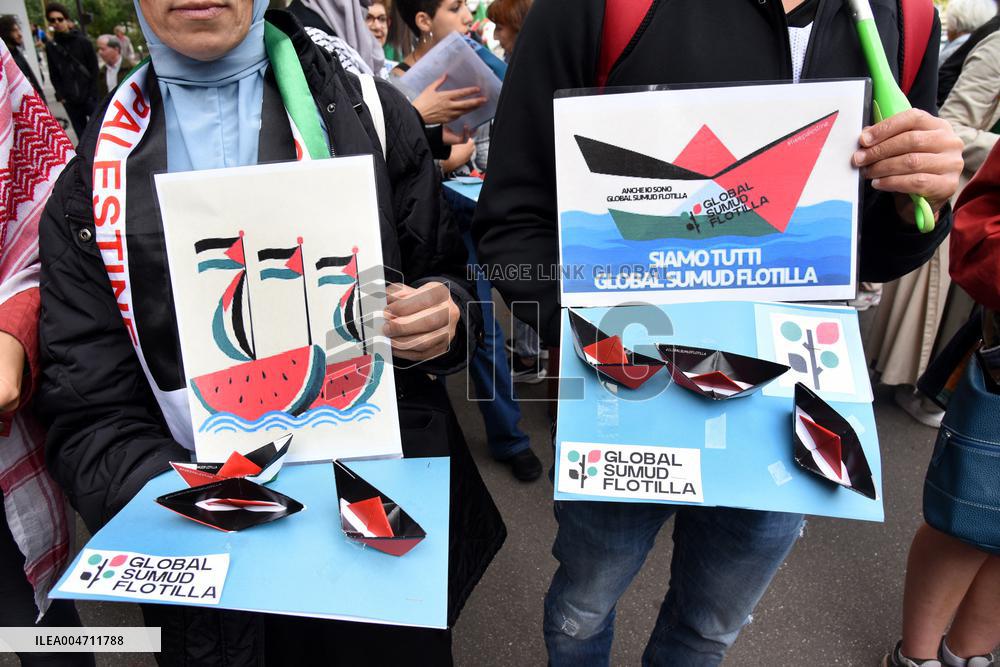 Demonstration In Support Of Palestine And Global Sumud Flotilla - Paris