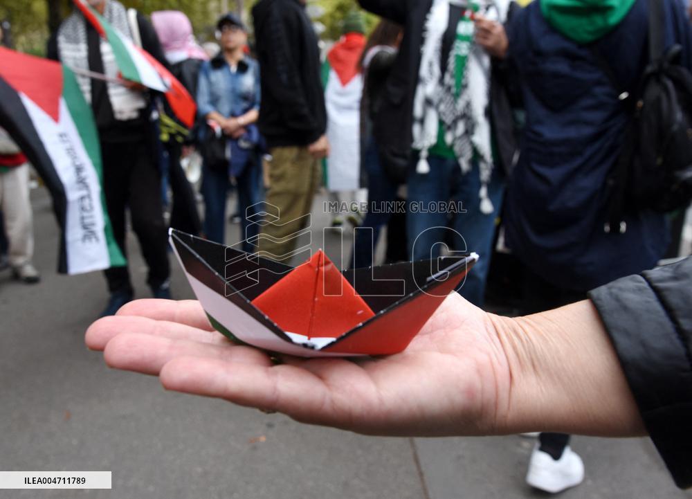 Demonstration In Support Of Palestine And Global Sumud Flotilla - Paris