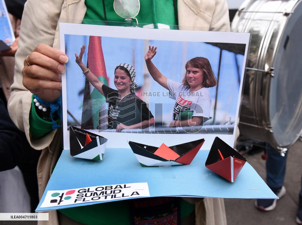 Demonstration In Support Of Palestine And Global Sumud Flotilla - Paris