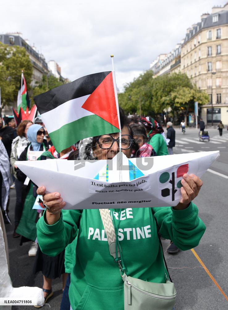 Demonstration In Support Of Palestine And Global Sumud Flotilla - Paris