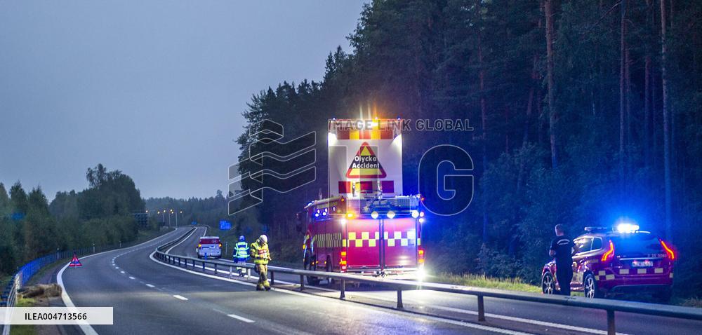 ÄLGOLYCKA SÖDER OM AVESTA