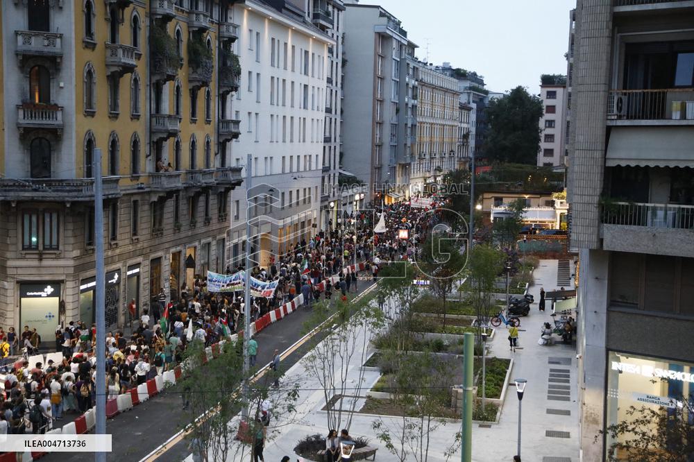 Demonstration in support of Flotilla and Palestine - Milan