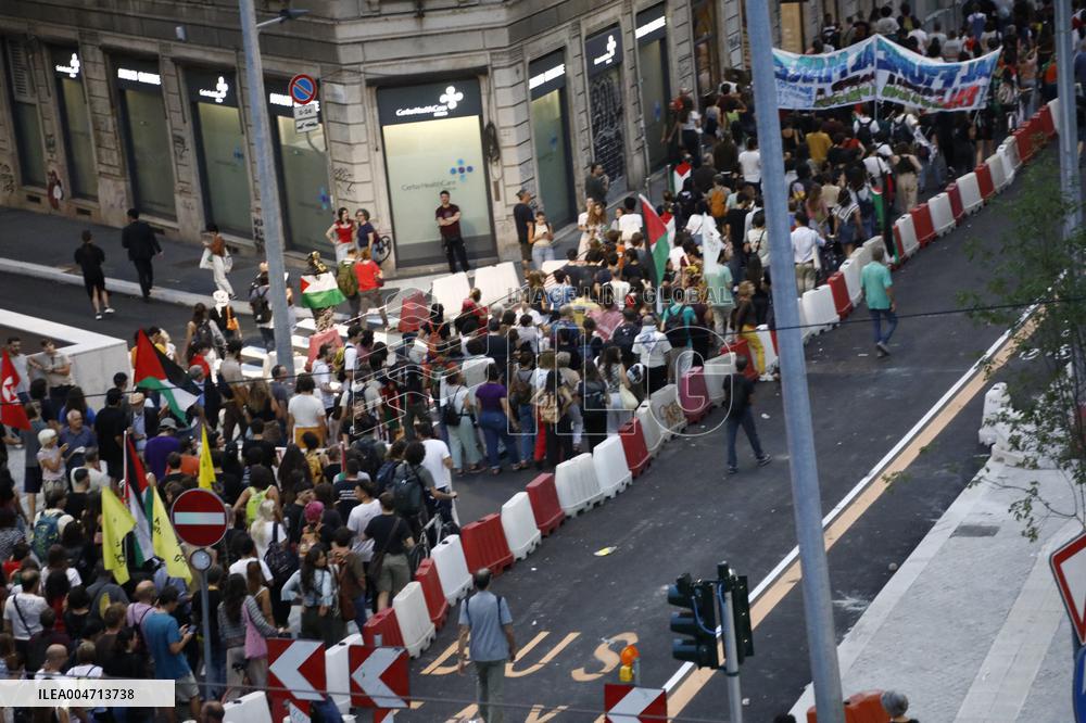 Demonstration in support of Flotilla and Palestine - Milan