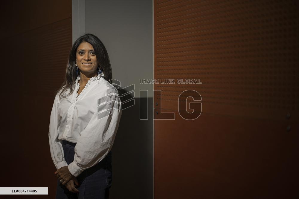 Agnes Evren at Dimanche En Politique on France 3 - Paris