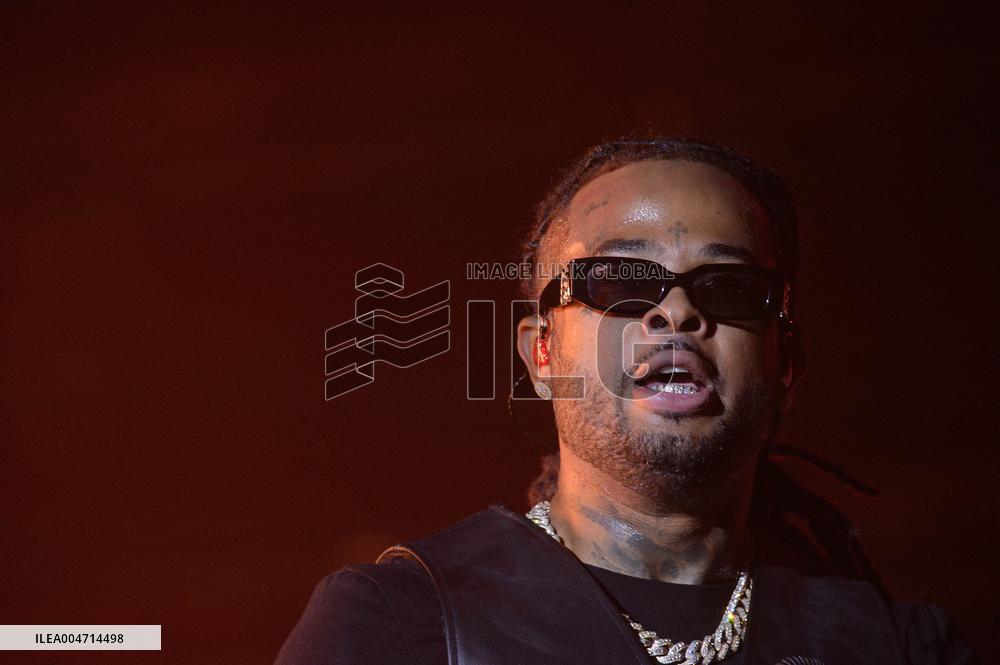 Kalash on stage at the Fete De L‘Humanite 2025 - Bretigny sur Orge