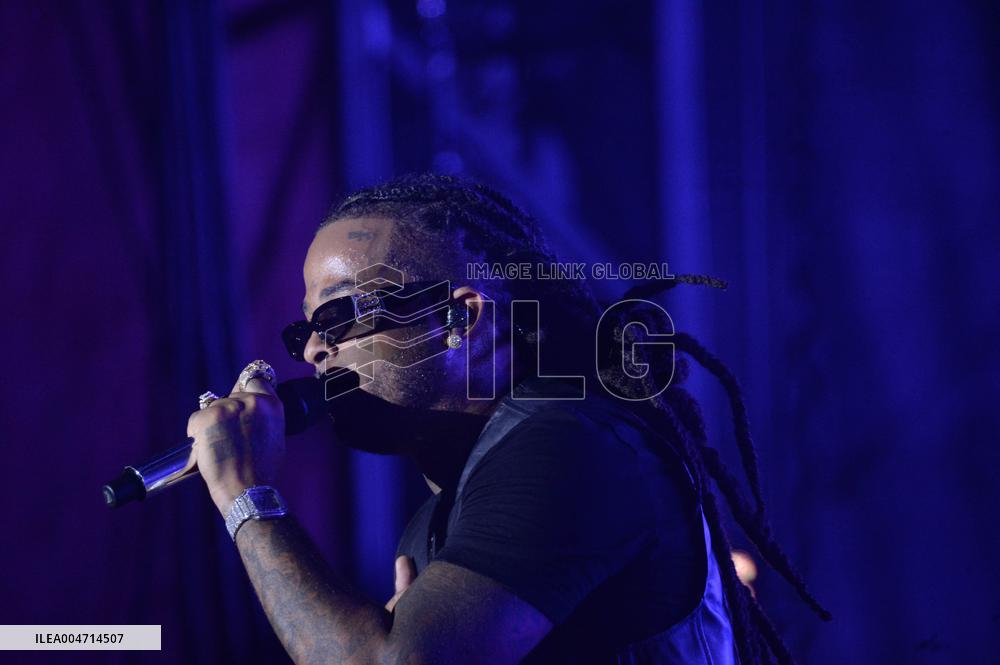Kalash on stage at the Fete De L‘Humanite 2025 - Bretigny sur Orge