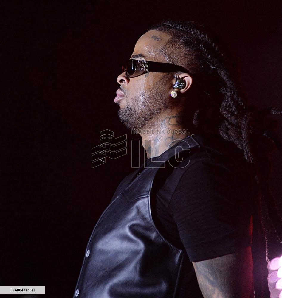 Kalash on stage at the Fete De L‘Humanite 2025 - Bretigny sur Orge