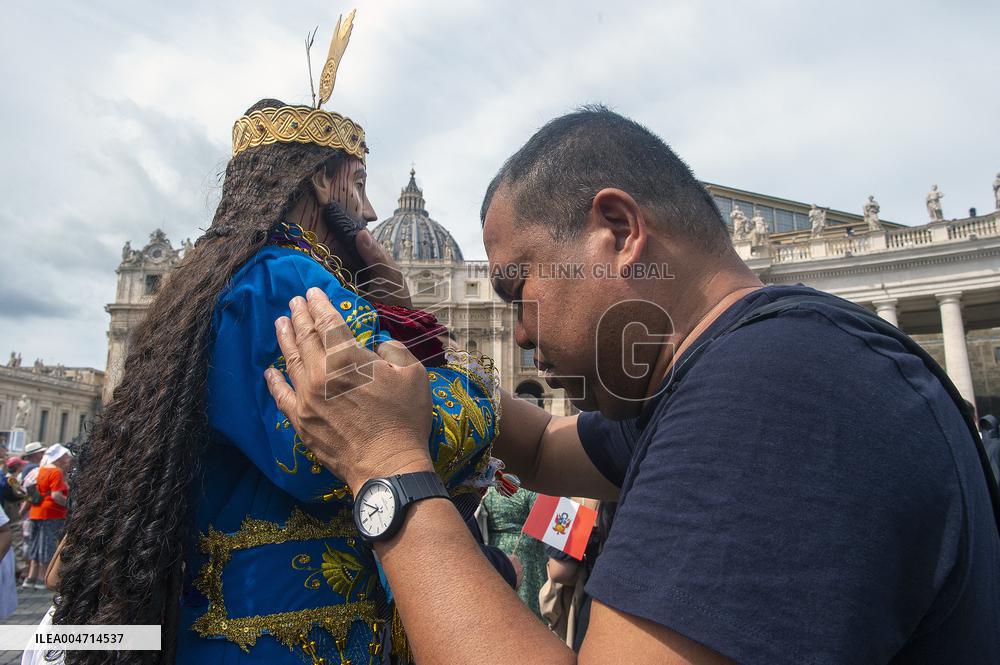 Pope Leo XIV Leading The Angelus Prayer On His 70Th Birthday - Vatican