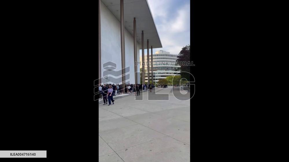 US: Thousands Attend Vigil for Charlie Kirk in Washington, D.C. 2