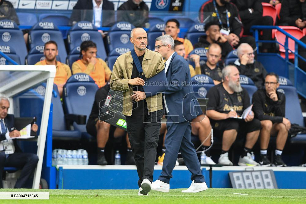 Luis Enrique At PSG v RC Lens - Paris
