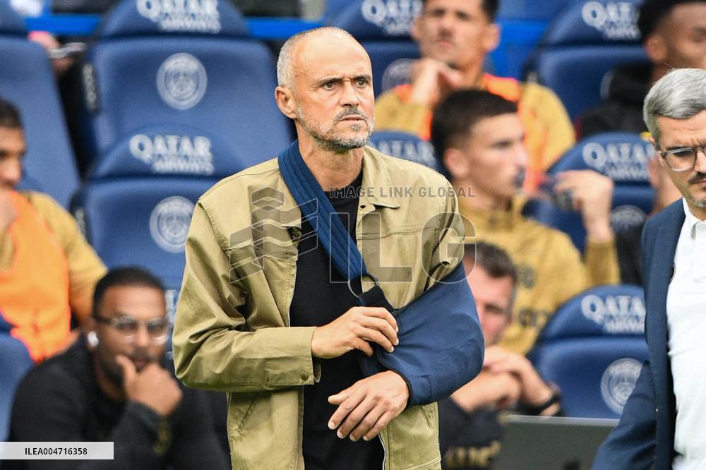 Luis Enrique At PSG v RC Lens - Paris
