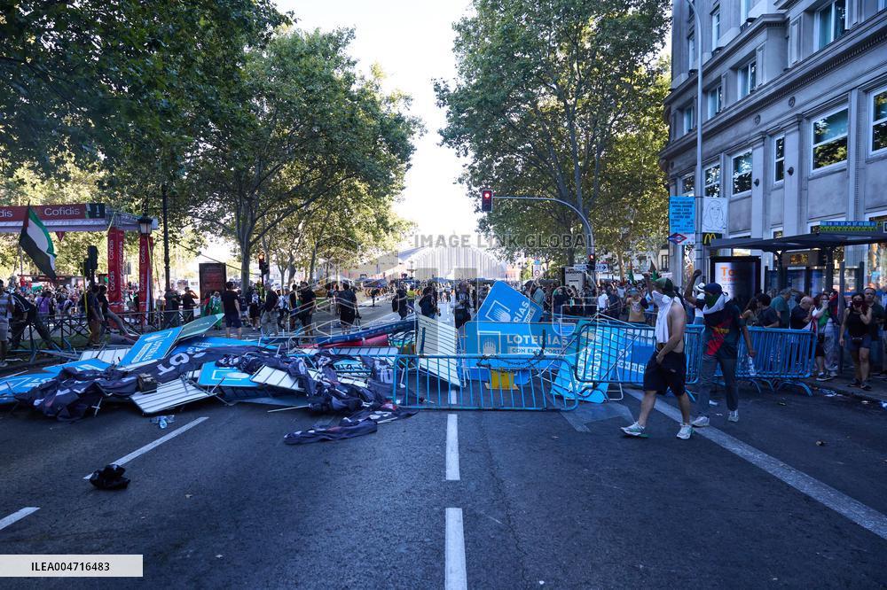Madrid Hosts Final Stage Of The Vuelta Ciclista A España Marked By Pro-Palestinian Protests