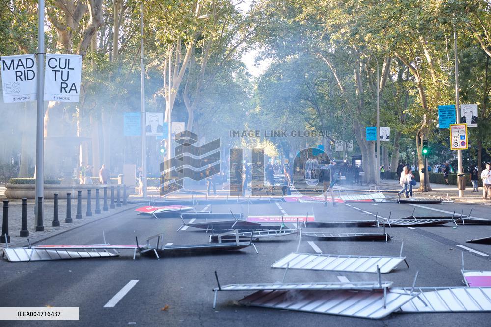 Madrid Hosts Final Stage Of The Vuelta Ciclista A España Marked By Pro-Palestinian Protests