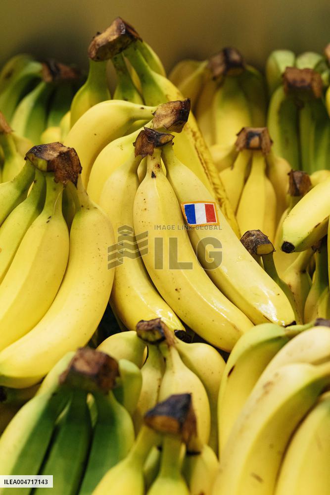 Farmers Protest in Supermarkets - France