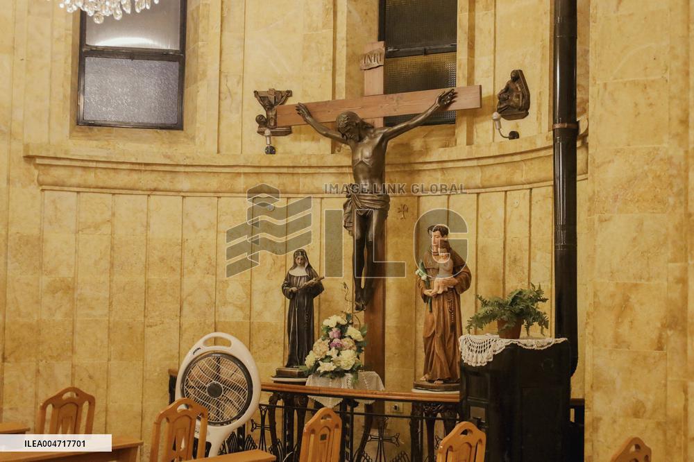 Aleppo Christians Mark Feast of the Cross