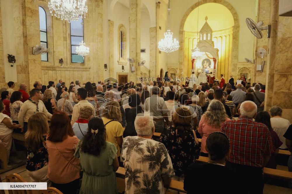 Aleppo Christians Mark Feast of the Cross