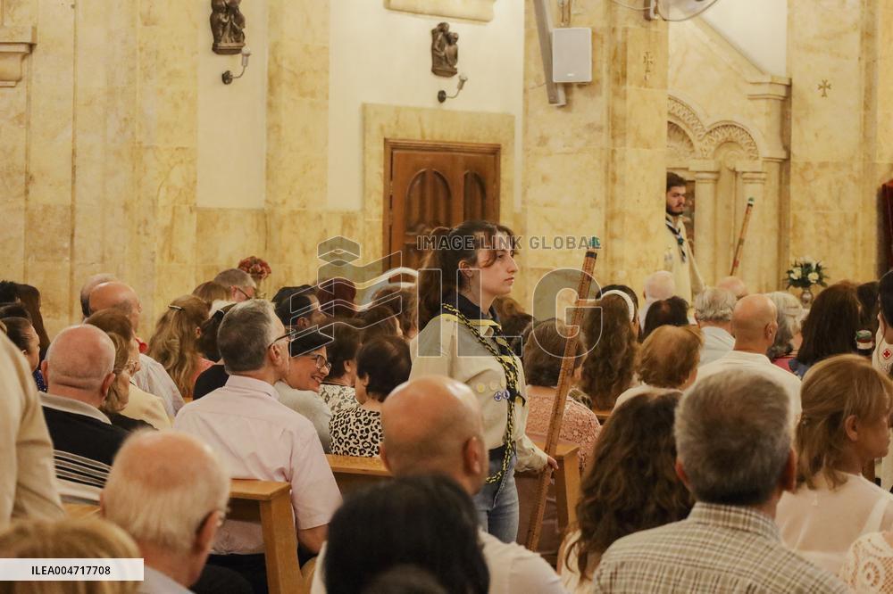 Aleppo Christians Mark Feast of the Cross