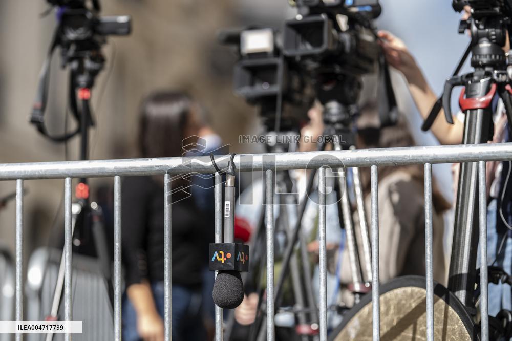 Illustration - France Info and French Televisions Microphones - Paris