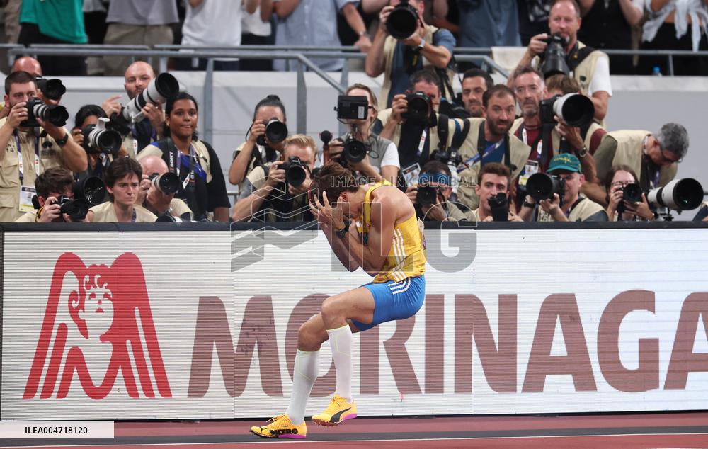 Duplantis Breaks World Pole Vault Record - Tokyo