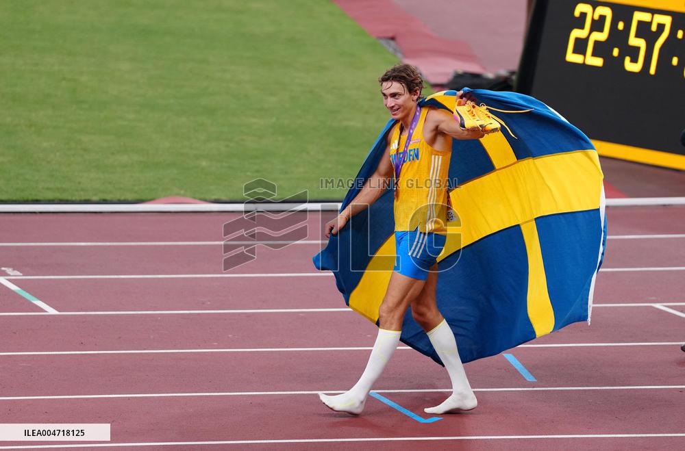 Duplantis Breaks World Pole Vault Record - Tokyo