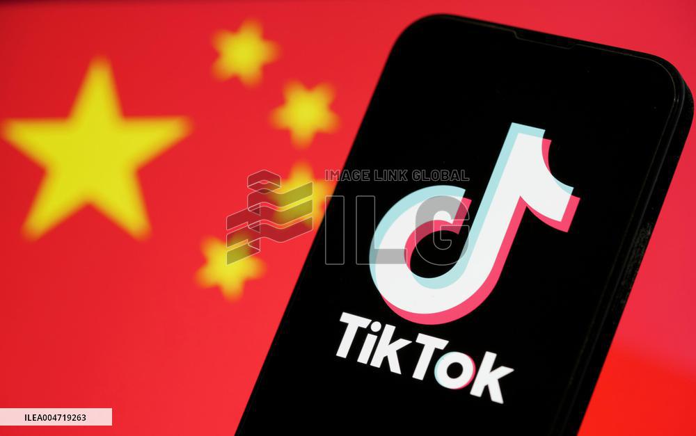 TikTok logo