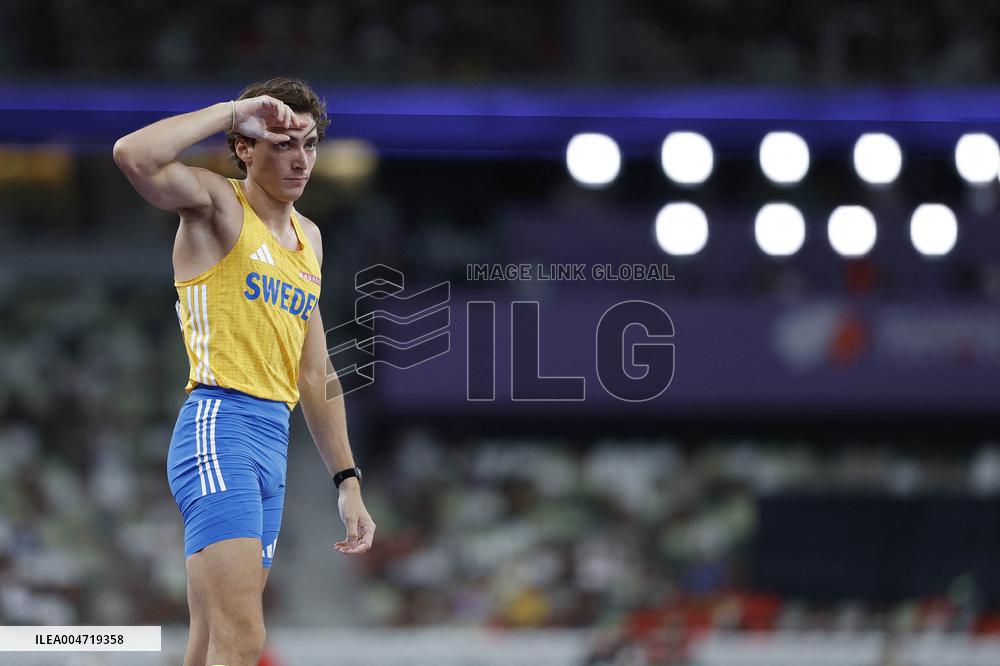 Duplantis Breaks World Pole Vault Record - Tokyo