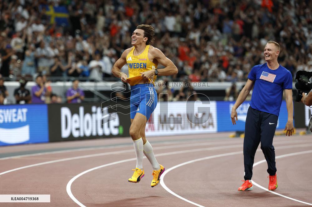 Duplantis Breaks World Pole Vault Record - Tokyo