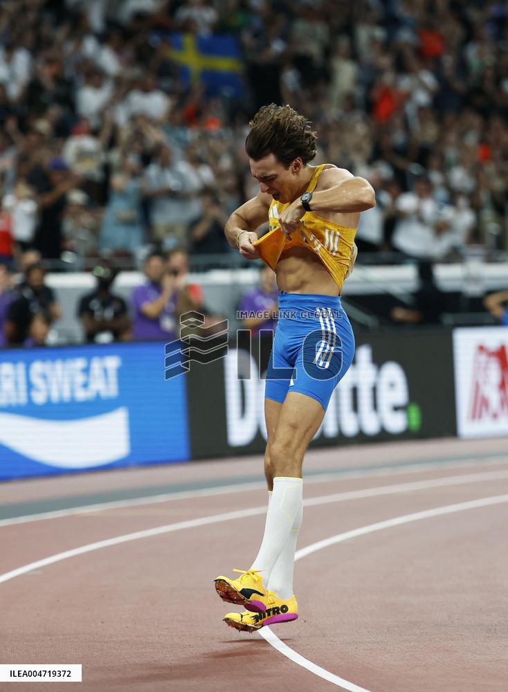 Duplantis Breaks World Pole Vault Record - Tokyo