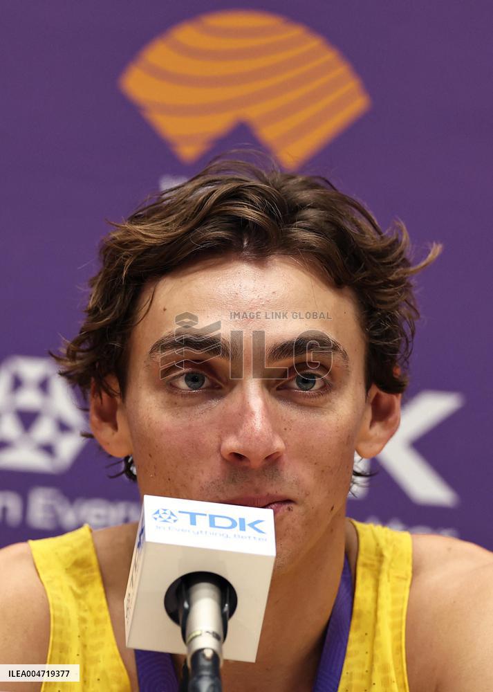 Duplantis Breaks World Pole Vault Record - Tokyo