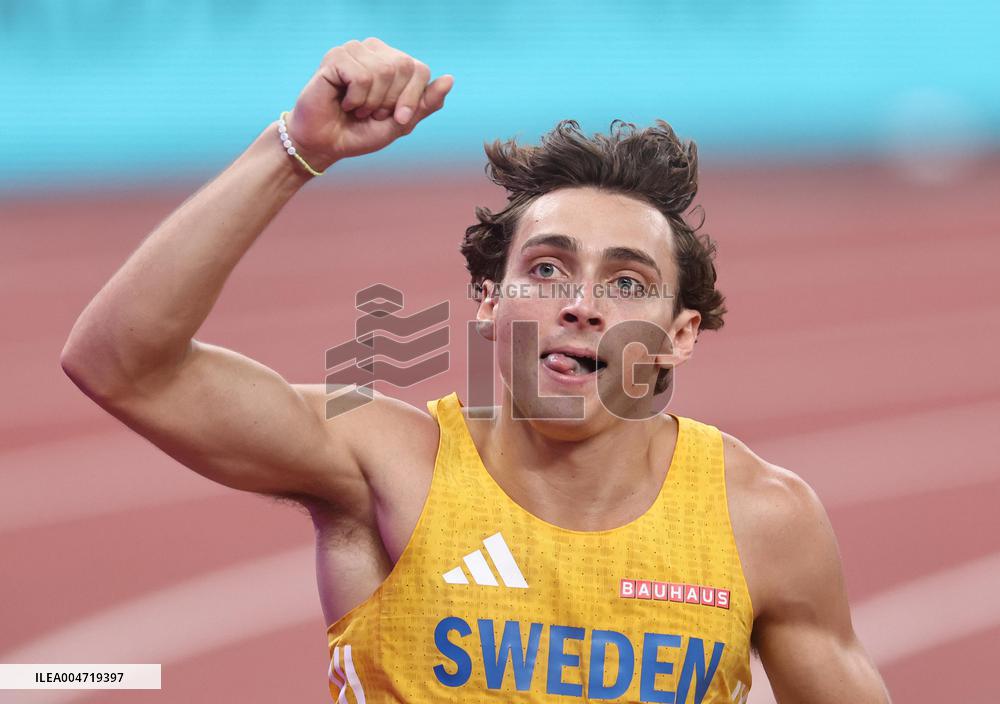 Duplantis Breaks World Pole Vault Record - Tokyo