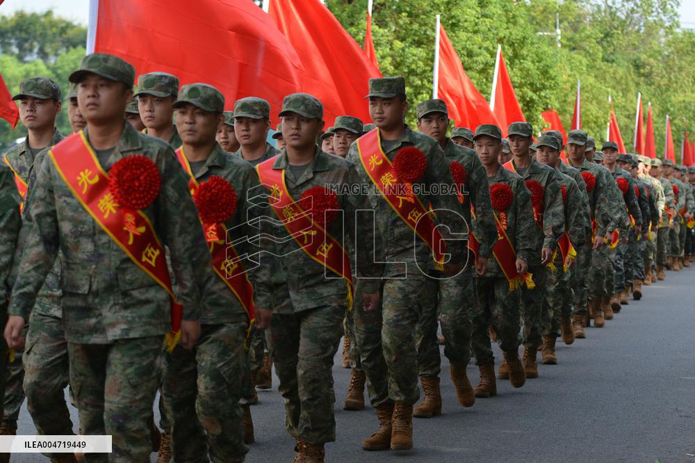 New Recruit Farewell Ceremony
?