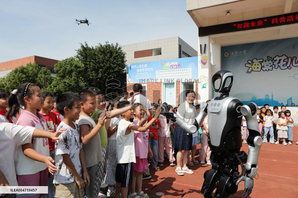 Primary School Science Popularization Education