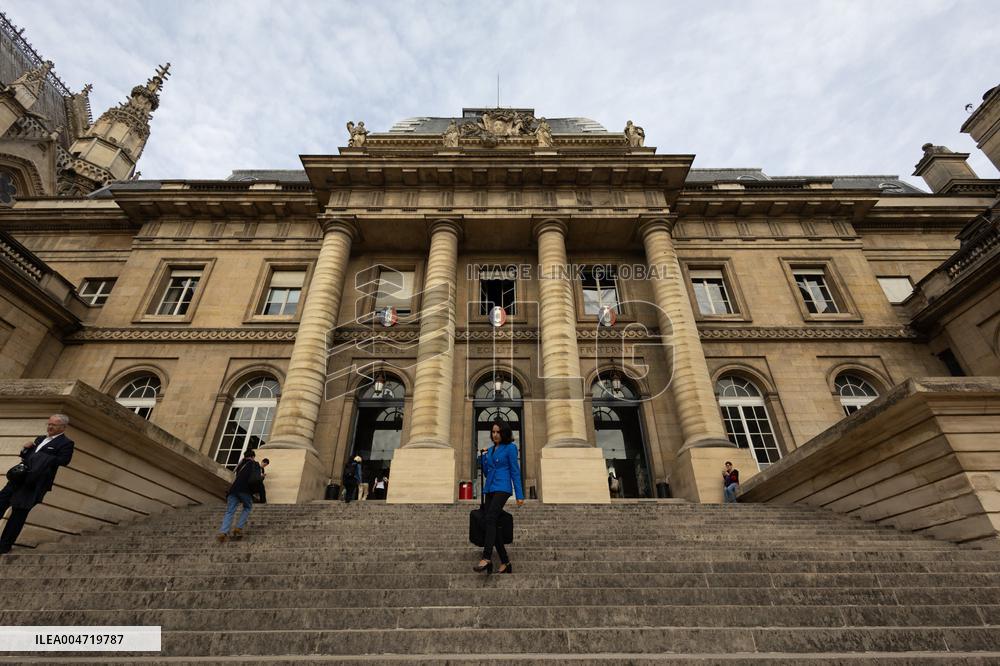 Trial of three wives of Islamic State jihadists - Paris