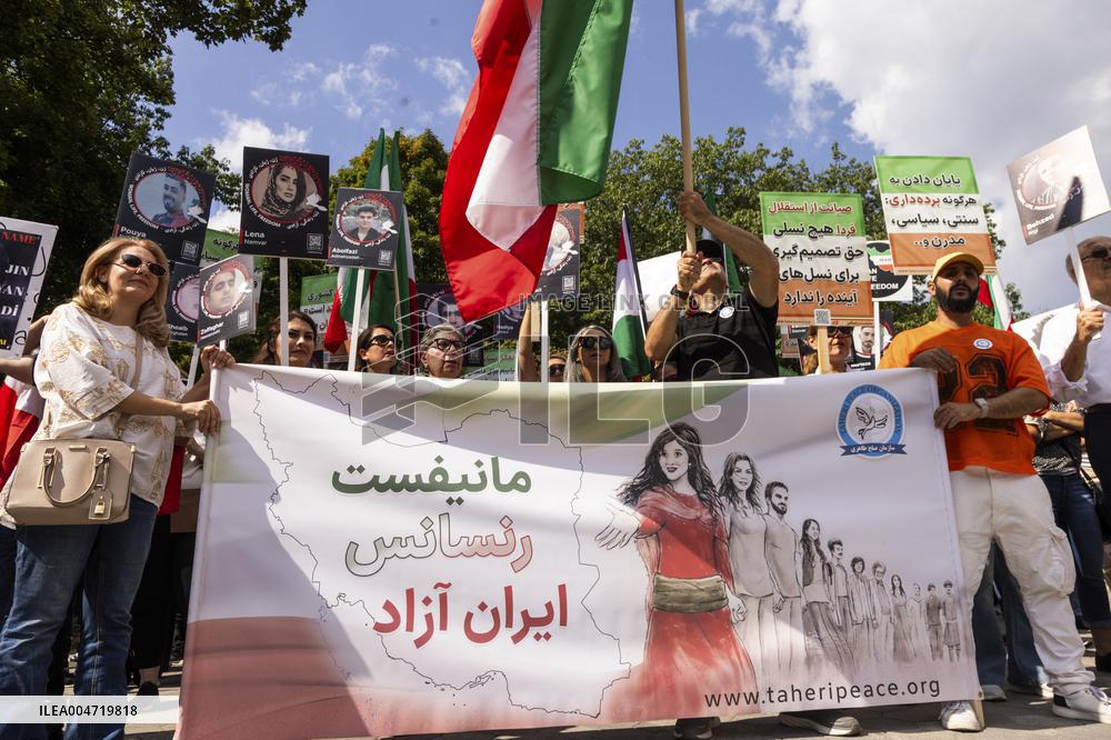 Mahsa Amini Memorial Held in Toronto - Australia