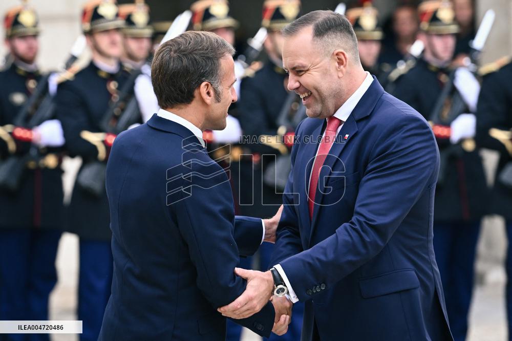 Emmanuel Macron welcomes President of the Republic of Poland Karol Nawrocki at the Elysee FA