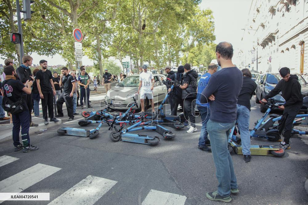 Let’s Block Everything Protests - Lyon