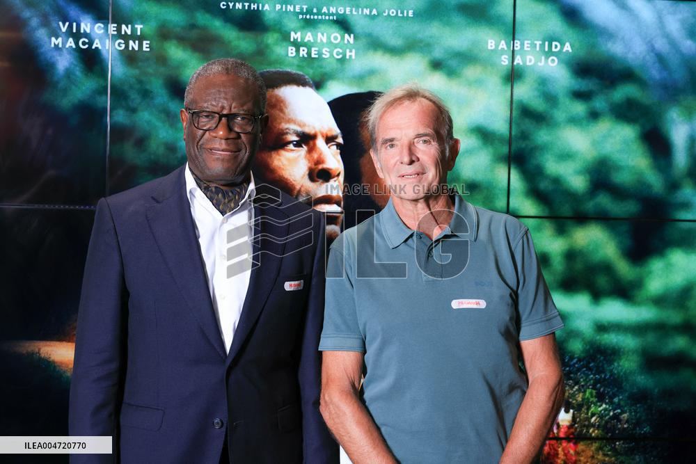 Muganga Premiere - Paris