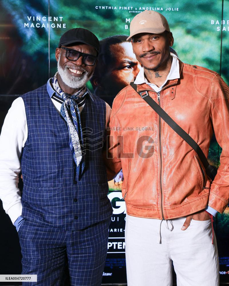 Muganga Premiere - Paris