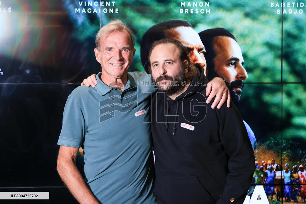 Muganga Premiere - Paris